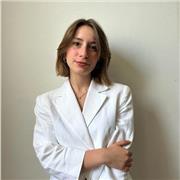 Laureata Magistrale in Scienze Politiche offre ripetizioni in storia, geografia, italiano e Scienze Politiche e Sociali!